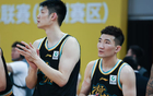CBA深夜罚单：广厦男篮遭20万罚，一球员被带走。
