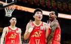 今日凌晨CBA罚单：孙铭徽受罚，楼明禁赛，光头男拘。